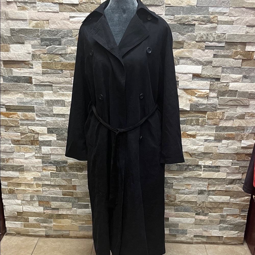 London Fog Elegant Black Coat